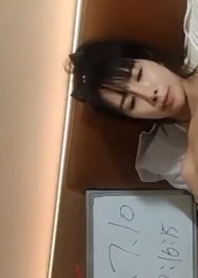 江苏妹子胸大水多一脸狐媚