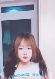 极品完美高颜值甜美 ,白丝美腿诱惑