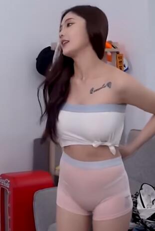 男生内裤改成瑜伽服,效果可好呢