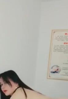 按摩店里内藏玄机网红脸漂亮22岁小姐姐