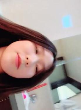 美女落九川高颜值20岁活力美少女