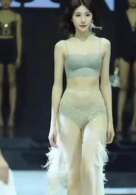 2023广州内衣展模特申雪10