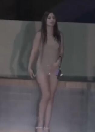 ��Ĩ��������ҩ һ����ˮ��ܽ��һ�˶����ɧ