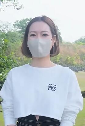 全力坂 妹子轻装跑步 迷惑大叔乱入