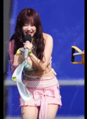 金智源 湿身诱惑