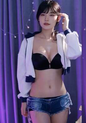 蜂腰肥臀性感韩国女主播诱惑热舞