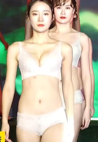 《最美走秀系列》——每天都看妞,只为欣赏愉悦