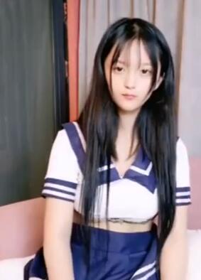 童颜萝莉制服情趣全程露脸颜值很高的学妹