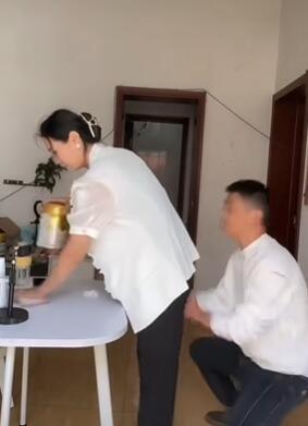 美釹被千年杀后,竟然还笑了