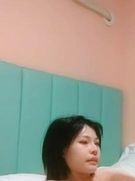 光头佬约了个乖巧妹妹