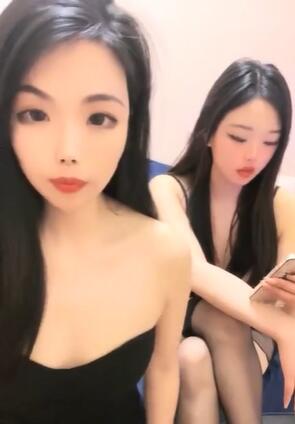 黑丝美女电击电的浑身颤抖