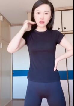 ��ɫ��������Ů���������