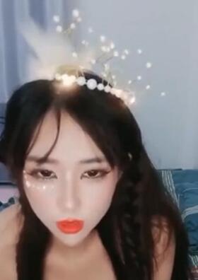 黑丝女神的一天6小时全程露脸让小哥